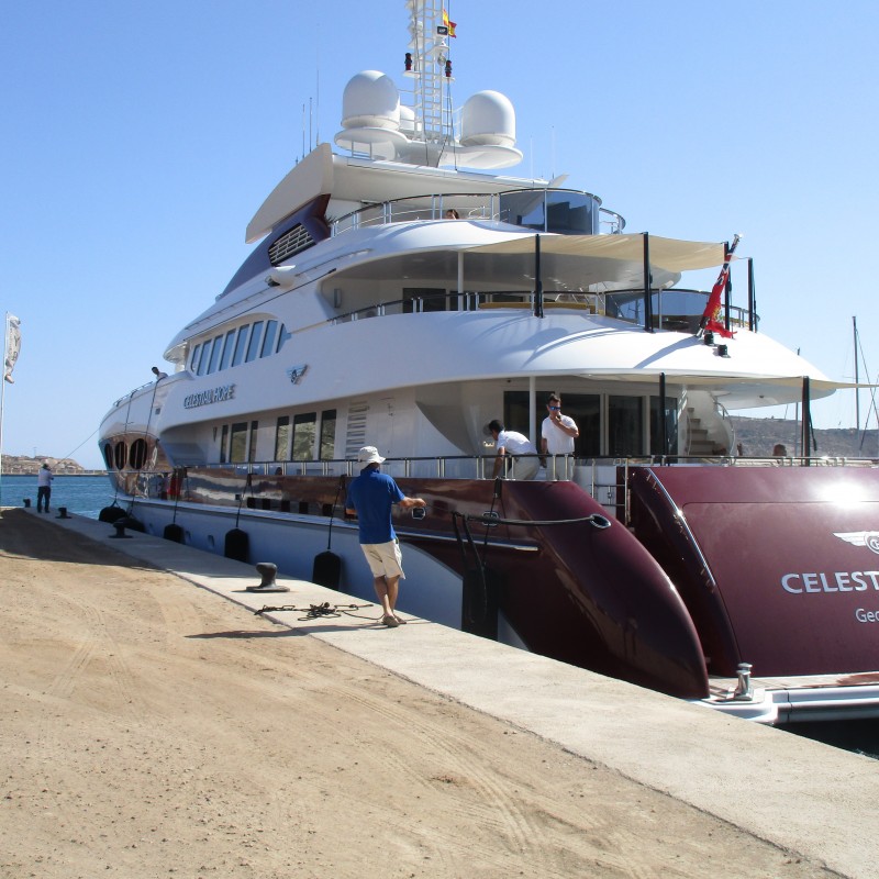 Celestial Hope visita Yacht Port Cartagena (2)