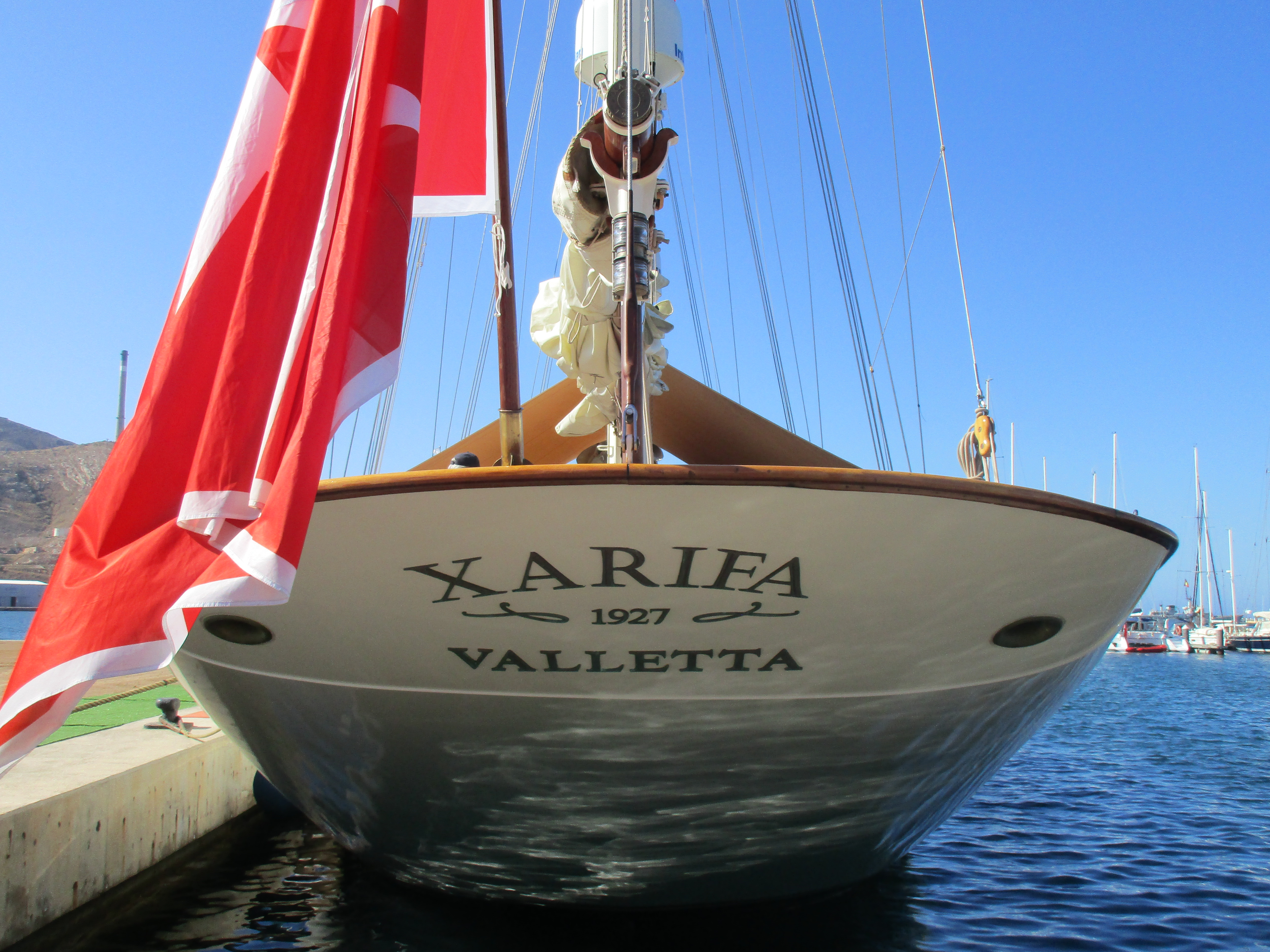 Velero Xarifa hace escala en Yacht Port Cartagena (2)
